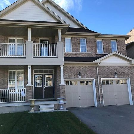 Entire Basement With 3 Bedrooms Niagara Falls Ngoại thất bức ảnh
