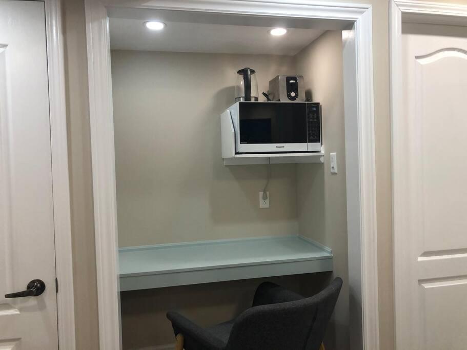 Entire Basement With 3 Bedrooms Niagara Falls Ngoại thất bức ảnh